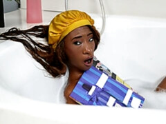 Ванна, Минет, Ласковые ручки, Межрасовый секс, Киски, Тату, Молоденькие, Сиськи