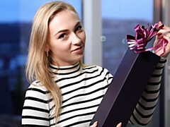 18 летние, Любители, Большая жопа, Большие сиськи, Тощие, Соло, Стриптизерша, Молоденькие