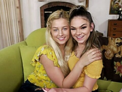 Penetracion con dedos, Besar, Lesbiana, Coño, Afeitado, Estriptis, Adolescente, Tetas