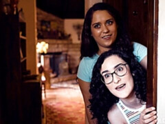 Dormitorio, Penetracion con dedos, Besar, Lesbiana, Masturbación, Coño, Adolescente, Tetas