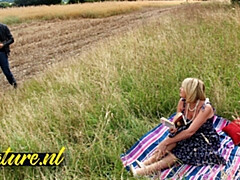 Leie, Blondine, Blasen, Britisch, Hausfrau, Küssen, Masturbation, Reif