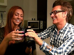 Cul, Gros cul, Sucer une bite, En levrette, Branlette thaïlandaise, Rasée, Adolescente, Nénés