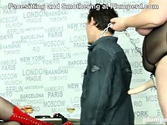 In den arsch, Grosse titten, Blasen, Pummelig, Weibliche domination, Monster, Flotter dreier, Spielzeuge