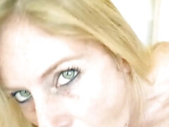Amateur, Tetas grandes, Rubia, Penetracion con dedos, Madres para coger