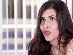 Pijpbeurt, Bruinharig, Sperma shot, Europees, Sperma in gezicht, Kousen, Tatoeage, Trio