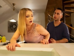 お尻, ブロンド, フェラチオ, バック, 手コキする, オマンコ, 剃毛, ティーン