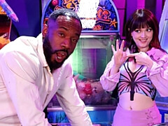 Grote kont, Grote lul, Pijpbeurt, Bruinharig, Hondjeshouding, Natuurlijke tieten, Tiener, Tieten likken