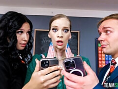 Gros cul, Grosse bite, Gros seins, Sucer une bite, En levrette, 2 femmes 1 homme, Mère que j'aimerais baiser