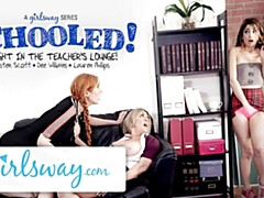 18 jahre, Grosse titten, Absätze, Lesbisch, Muschi, Lehrer, Titten, Uniform