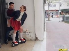 お尻, デカ尻, フェラチオ, バック, 毛深い, 手コキする, 女子高生, ティーン