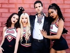 Cul, En levrette, Fétiche, Branlette thaïlandaise, Léchez, Fête, Chatte, Adolescente