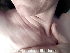 Amateur, En gros plan de très près, Poilue, Seins naturels, Nénés, Webcam, Mouillée, Épouse