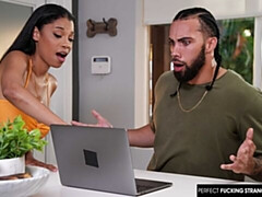 18 jaar, Grote kont, Grote lul, Grote mammen, Pijpbeurt, Bruinharig, Hondjeshouding, Tiener