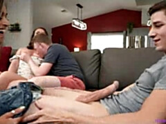 Grote mammen, Pijpbeurt, Sperma in gezicht, Hardcore, Huisvrouw, Moeder die ik wil neuken, Stiefmoeder, Vrouw