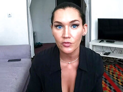 Cul, Gros seins, Mignonne, Européenne, Branlette thaïlandaise, Insertion, Naturelle, Jupe