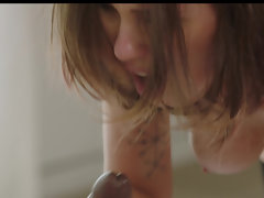 Tromperie, Éjaculation interne, En levrette, Faciale, Branlette thaïlandaise, Homme homme femme, Chevaucher, Plan cul à trois