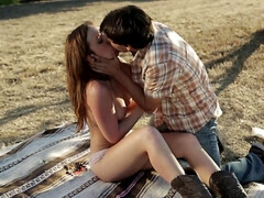 Sucer une bite, Brunette brune, Tir de sperme, Léchez, De plein air, Chatte, Adolescente, Nénés