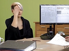 18 ans, Sucer une bite, Couple, Tchèque, Hd, Pov, Public, Adolescente