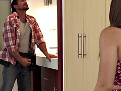 Ванна, Собачьи, Платье, Поцелуи, Соски, Трусики, Стринги, Сиськи