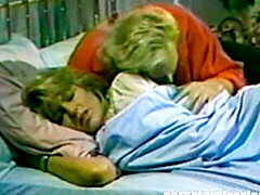 Chambre à dormir, Gros cul, Blonde, Sucer une bite, En levrette, Seins naturels, Adolescente, Rétro ancien