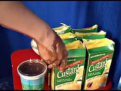 Grote mammen, Blond, Fetisj, Moeder die ik wil neuken, Alleen, Tieten likken