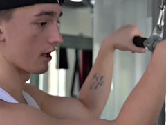 Schwarz, Fetisch, Schwul, Sporthalle, Hardcore, Interrassisch, Muskel, Öffentlich