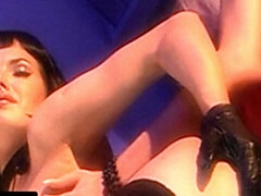 Flattering Suzie Carina and Keana Moire at brunette smut