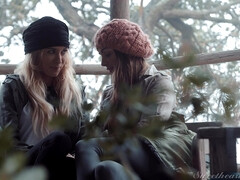 デカパイ, キス, なめる, 自然山雀, アウトドア, オマンコ, 靴下, タトゥー