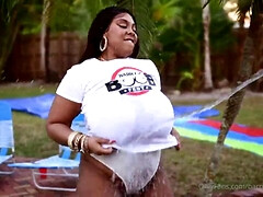 Belle grosse femme bgf, Gros seins, Dingue, Fétiche, Masturbation, Nue  à poil, Nénés, Uniforme