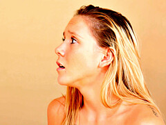 Блондинки, Минет, Межрасовый секс, Лизание, Крошечные, Киски, Тощие, Сиськи