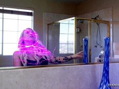 Lauren Phillips & Bailey Brooke in FMF orgy