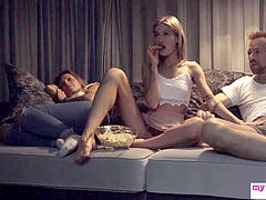 Éjaculation interne, Européenne, Petite femme, Maigrichonne, Adolescente