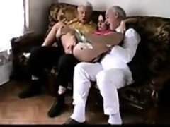 Sucer une bite, Branlette thaïlandaise, Hard, Adolescente, Plan cul à trois