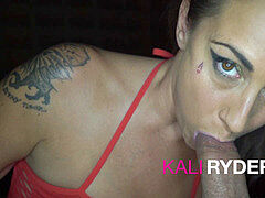 Grote lul, Zwart, Pijpbeurt, Sperma in gezicht, Moeder die ik wil neuken, Tatoeage