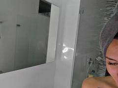 Amateur, Nana, Sucer une bite, Gode, Gode énorme, Fille latino, Fessée, Jouets