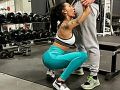 デカ尻, デカパイ, フェラチオ, バック, ジム, オマンコ, ガリガリ, オッパイの