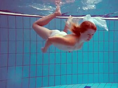 Bikini, Européenne, Masturbation, Rousse roux, Softcore, Adolescente, Nénés