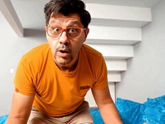 Sucer une bite, Brunette brune, Cocu, Hard, Argent, Petite femme, Réalité, Adolescente