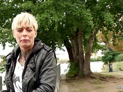 Grosser schwanz, Grosse titten, Vollbusig, Kehlenfick, Deutsch, Hardcore, Mutti, Arsch lecken