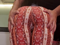 Leie, Grosser arsch, Besamung, Fetisch, Hausmädchen, Milf, Pov, Weibliche ejakulation
