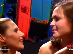 デカ尻, デカパイ, 茶髪の, ぶっかけ, チン, 顔射, 淫乱熟女, ティーン