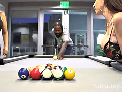 Gros seins, Noire, Interracial, Plan cul à trois