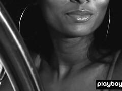 Zwart, Flexibiel, Natuurlijke tieten, Kut duiken, Geschoren, Softcore pornografie, Tiener, Tieten likken