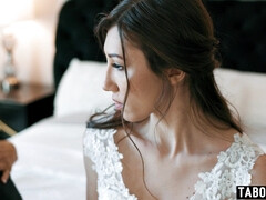 Grosse titten, Blasen, Braunhaarige, Zierlich, Dürr, Stiefmutter, Flotter dreier, Ehefrau