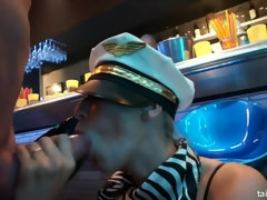 ブロンド, 衣服着たままセックス, ダンス, 手コキする, ハードコア, 異人種間, レズビアン, フェラする