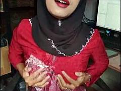 Black Hijab Transgirl Slut Masturbates Until Cum
