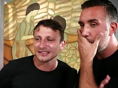 18 jaar, Grote lul, Pijpbeurt, Sperma in gezicht, Hd, Billekoek, Zuigen, Trio