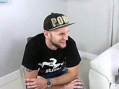 18 jaar, Grote lul, Blond, Pijpbeurt, Sperma shot, Hd, Interraciaal, Schreeuwen
