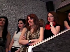Любители, Одетые девушки голые парни, Семяизвержение, Групповуха, Секс без цензуры, На публике, Реалити, Молоденькие