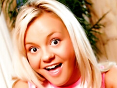 Blond, Pijpbeurt, Sperma in mond, Sperma shot, Masturbatie, Gezichtspunt, Strippen, Tiener